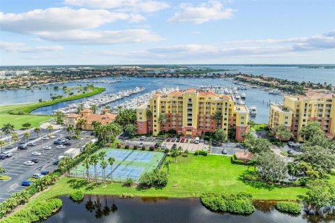 Copropriété à louer à Palmetto, Floride: 2 chambres, 157.56 m2 № 2108404 - photo 25