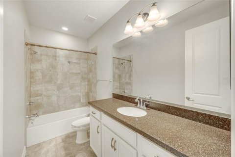 House in Melbourne, Florida 3 bedrooms, 189.89 sq.m. № 2296774 - photo 30