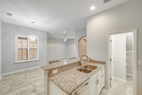 House in Melbourne, Florida 3 bedrooms, 189.89 sq.m. № 2296774 - photo 11