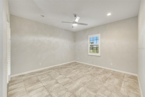 House in Melbourne, Florida 3 bedrooms, 189.89 sq.m. № 2296774 - photo 28