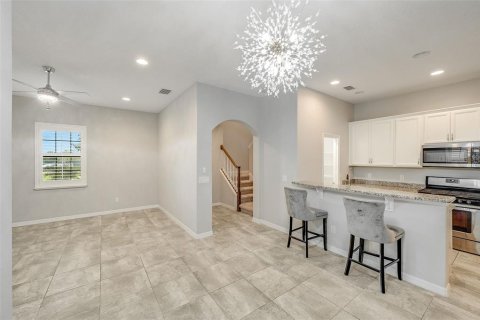House in Melbourne, Florida 3 bedrooms, 189.89 sq.m. № 2296774 - photo 4