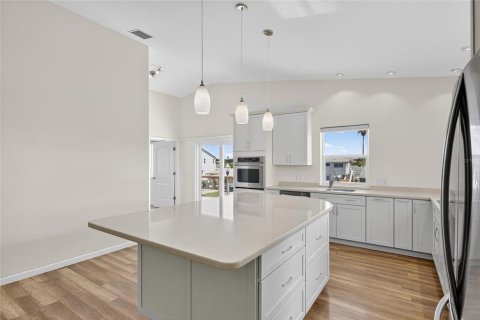 Casa en venta en Redington Shores, Florida, 3 dormitorios, 168.9 m2 № 1917283 - foto 17