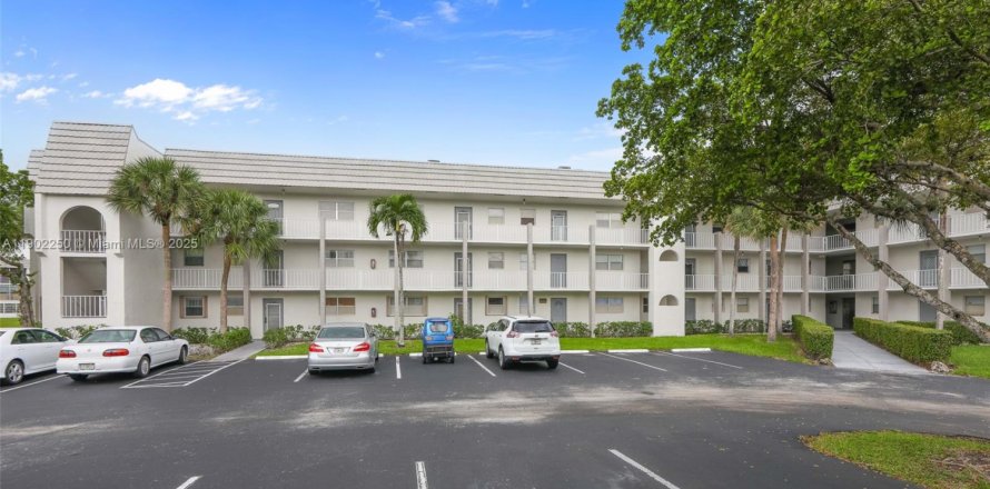 Condo in Sunrise, Florida, 2 bedrooms  № 2013814