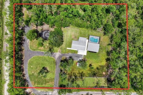 House in Ormond Beach, Florida 2 bedrooms, 97.55 sq.m. № 2220868