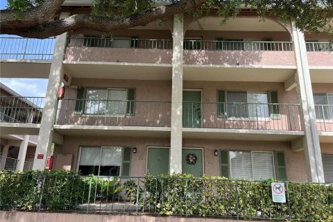 Copropriété à vendre à Altamonte Springs, Floride: 2 chambres, 92.16 m2 № 1773697 - photo 2