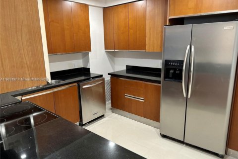 Copropriété à louer à Aventura, Floride: 2 chambres, 113.34 m2 № 1976977 - photo 6