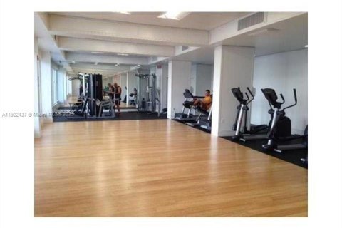 Copropriété à louer à Aventura, Floride: 2 chambres, 113.34 m2 № 1976977 - photo 14