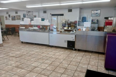 Commercial property in Pahokee, Florida № 2194655