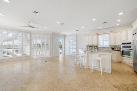 House in St. Lucie, Florida 3 bedrooms, 218.41 sq.m. № 2048869 - photo 17