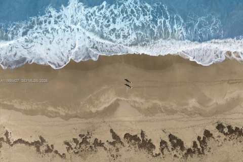 House in St. Lucie, Florida 3 bedrooms, 218.41 sq.m. № 2048869 - photo 4