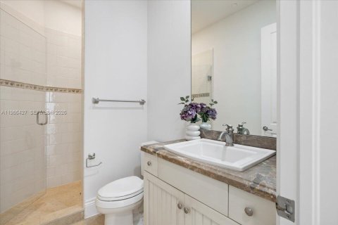 House in St. Lucie, Florida 3 bedrooms, 218.41 sq.m. № 2048869 - photo 25