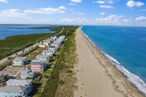 House in St. Lucie, Florida 3 bedrooms, 218.41 sq.m. № 2048869 - photo 5