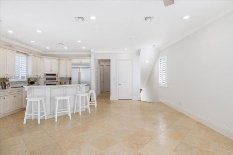 House in St. Lucie, Florida 3 bedrooms, 218.41 sq.m. № 2048869 - photo 15