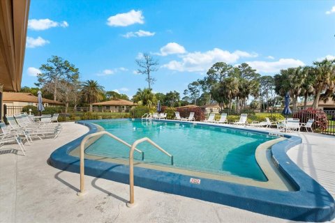 House in Sarasota, Florida 2 bedrooms, 112.6 sq.m. № 1915854 - photo 3