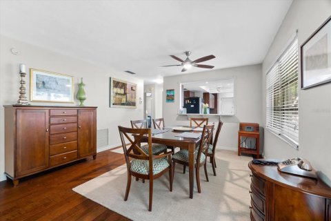 House in Sarasota, Florida 2 bedrooms, 112.6 sq.m. № 1915854 - photo 7