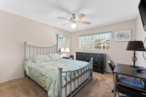 House in Sarasota, Florida 2 bedrooms, 112.6 sq.m. № 1915854 - photo 13