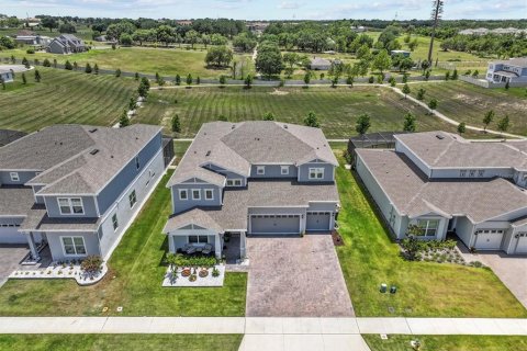 House in Winter Garden, Florida 5 bedrooms, 396.88 sq.m. № 1804113 - photo 7