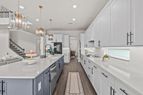 House in Winter Garden, Florida 5 bedrooms, 396.88 sq.m. № 1804113 - photo 25