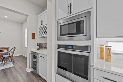 House in Winter Garden, Florida 5 bedrooms, 396.88 sq.m. № 1804113 - photo 28