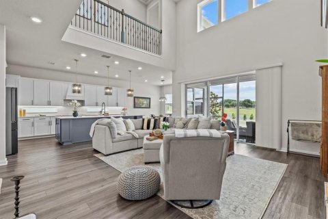 House in Winter Garden, Florida 5 bedrooms, 396.88 sq.m. № 1804113 - photo 19