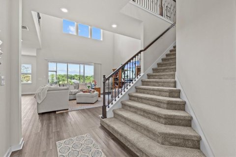 House in Winter Garden, Florida 5 bedrooms, 396.88 sq.m. № 1804113 - photo 16