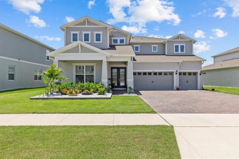 House in Winter Garden, Florida 5 bedrooms, 396.88 sq.m. № 1804113 - photo 2
