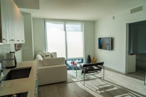 Copropriété à louer à Miami, Floride: 1 chambre, 50.26 m2 № 2047955 - photo 11
