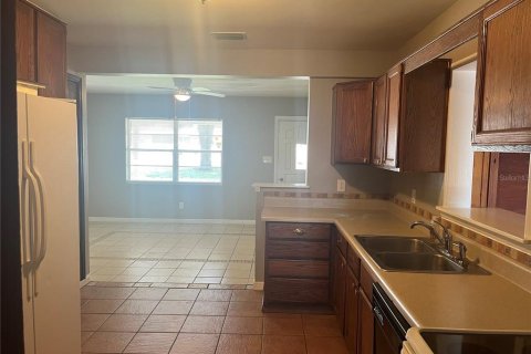 Villa ou maison à louer à Lakeland, Floride: 4 chambres, 128.02 m2 № 2320878 - photo 12