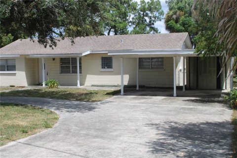 Villa ou maison à louer à Lakeland, Floride: 4 chambres, 128.02 m2 № 2320878 - photo 2