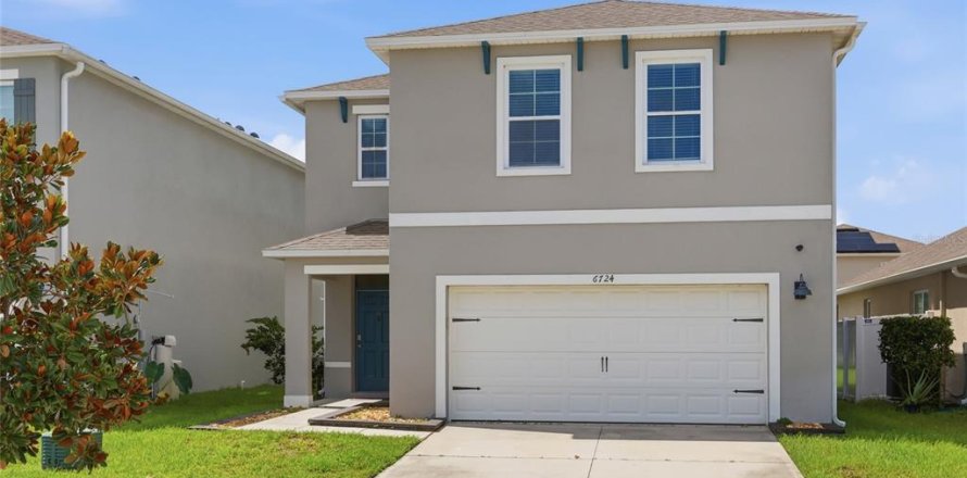 House in Saint Cloud, Florida 4 bedrooms, 204.76 sq.m. № 2289485