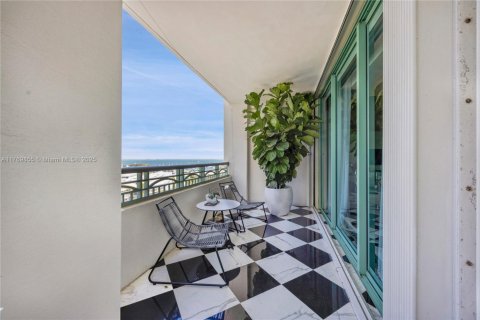 Condo in Miami, Florida, 2 bedrooms  № 1691373 - photo 24