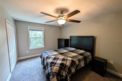 Casa en venta en Weeki Wachee, Florida, 4 dormitorios, 272.02 m2 № 2215444 - foto 22