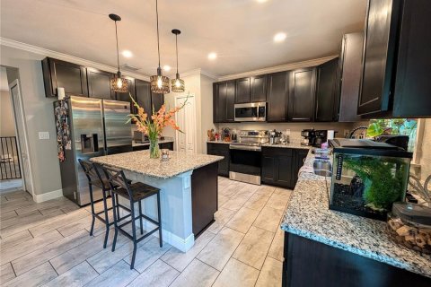 Casa en venta en Weeki Wachee, Florida, 4 dormitorios, 272.02 m2 № 2215444 - foto 11