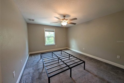 Casa en venta en Weeki Wachee, Florida, 4 dormitorios, 272.02 m2 № 2215444 - foto 23
