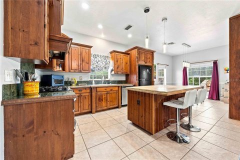 House in Sebring, Florida 3 bedrooms, 219.25 sq.m. № 2296276 - photo 17
