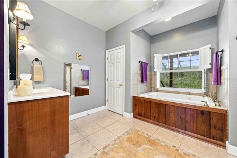 House in Sebring, Florida 3 bedrooms, 219.25 sq.m. № 2296276 - photo 25