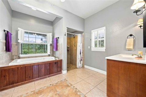 House in Sebring, Florida 3 bedrooms, 219.25 sq.m. № 2296276 - photo 26