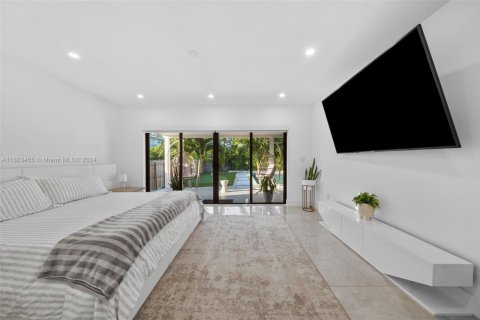 Villa ou maison à vendre à Miami, Floride: 4 chambres, 218.88 m2 № 1941942 - photo 21