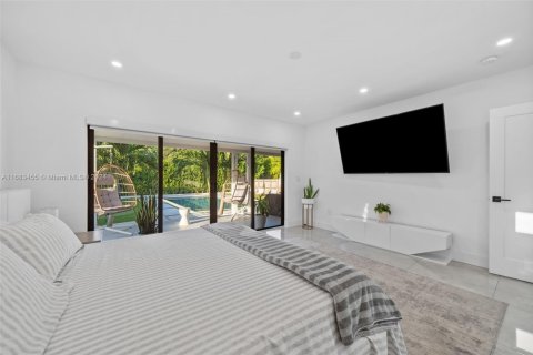 Villa ou maison à vendre à Miami, Floride: 4 chambres, 218.88 m2 № 1941942 - photo 22