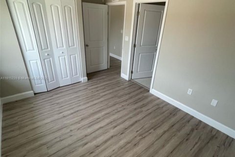 Touwnhouse à vendre à Fort Lauderdale, Floride: 3 chambres, 95.88 m2 № 1766786 - photo 11