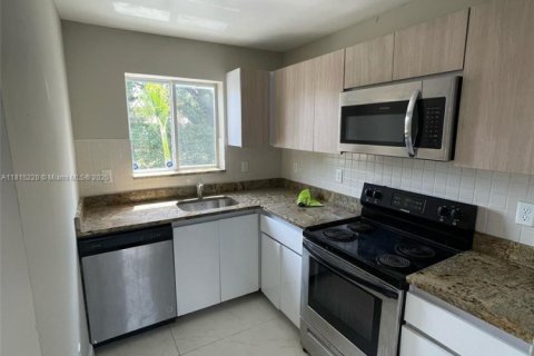 Touwnhouse à vendre à Fort Lauderdale, Floride: 3 chambres, 95.88 m2 № 1766786 - photo 5