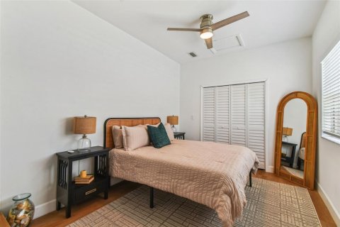 Casa en venta en Tampa, Florida, 4 dormitorios, 197.05 m2 № 1887119 - foto 11