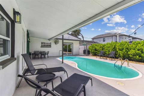 Casa en venta en Tampa, Florida, 4 dormitorios, 197.05 m2 № 1887119 - foto 4