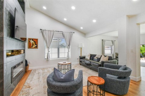 Casa en venta en Tampa, Florida, 4 dormitorios, 197.05 m2 № 1887119 - foto 29