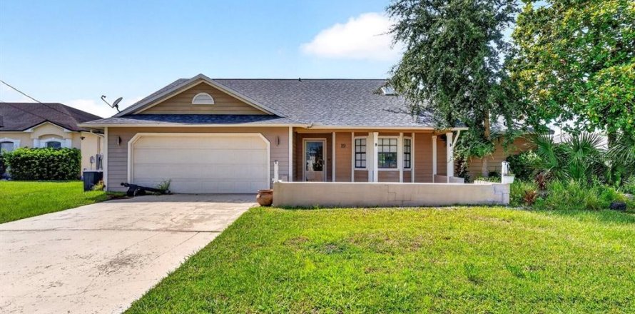 House in Palm Coast, Florida 4 bedrooms, 194.91 sq.m. № 2197808