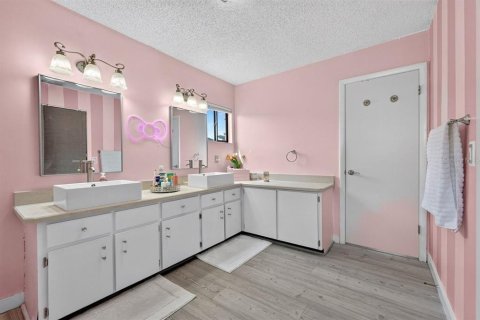 House in Palm Coast, Florida 4 bedrooms, 194.91 sq.m. № 2197808 - photo 24