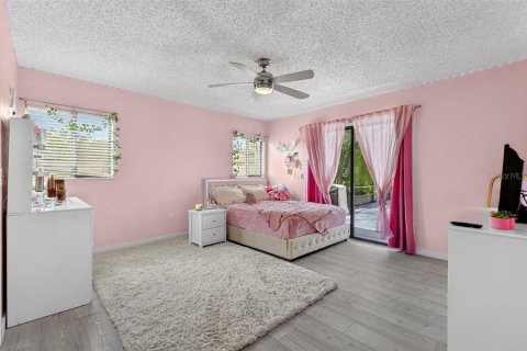 House in Palm Coast, Florida 4 bedrooms, 194.91 sq.m. № 2197808 - photo 10
