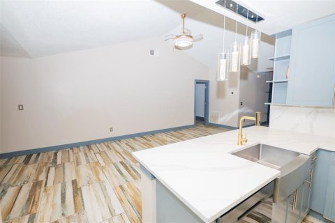 House in Kissimmee, Florida 5 bedrooms, 145.58 sq.m. № 2098019 - photo 18