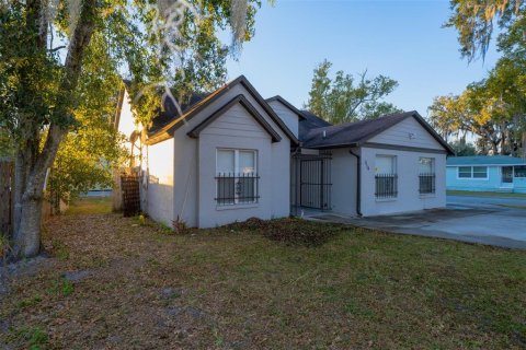 House in Kissimmee, Florida 5 bedrooms, 145.58 sq.m. № 2098019