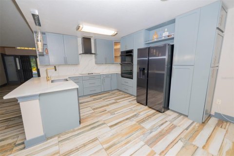 House in Kissimmee, Florida 5 bedrooms, 145.58 sq.m. № 2098019 - photo 8